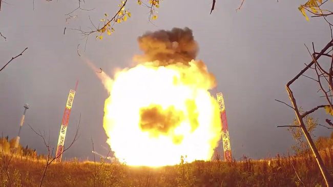 Учебно-боевой пуск баллистической ракеты Тополь-М с космодрома Плесецк