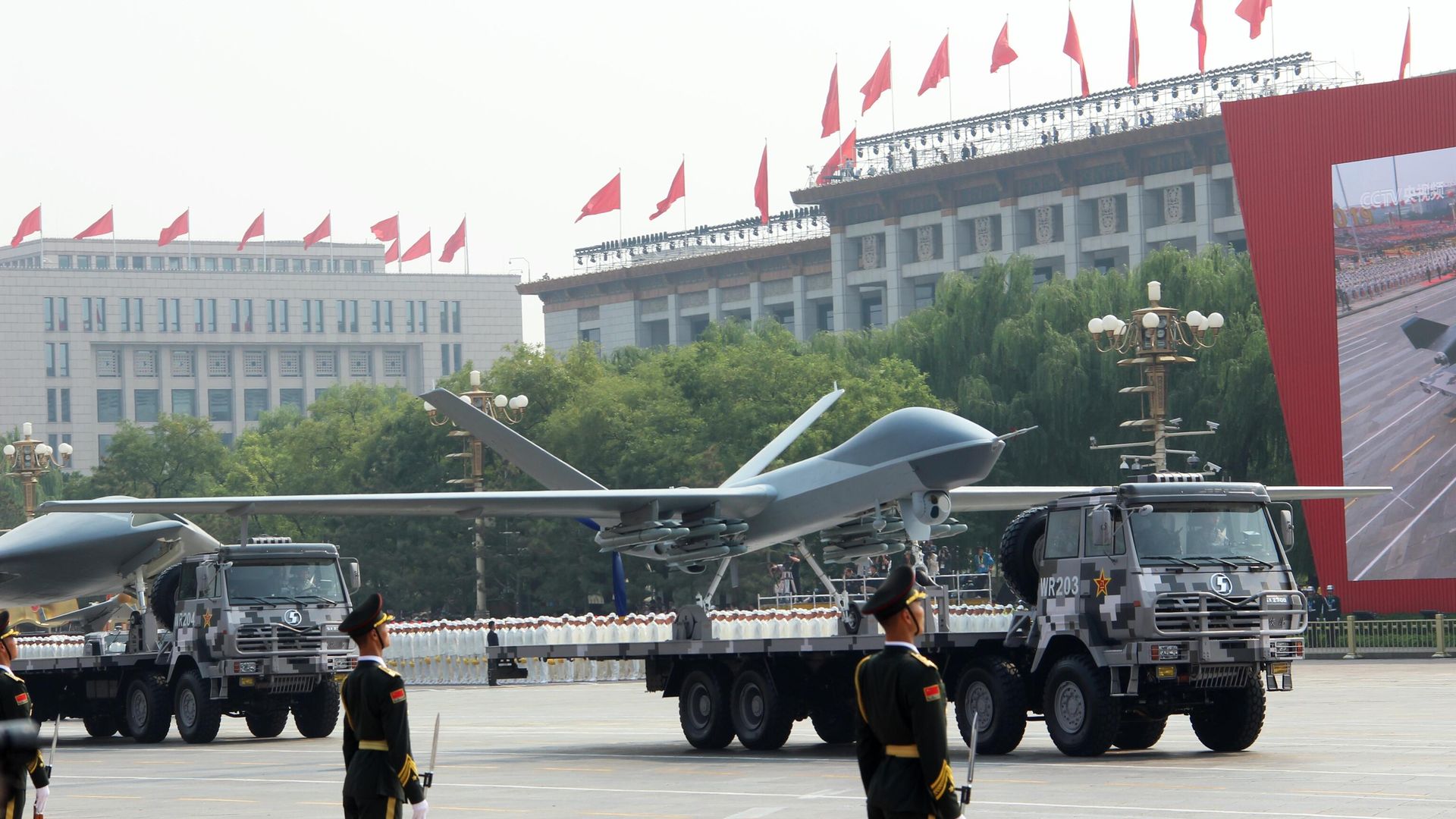Китайский беспилотник Wing Loong на параде в Пекине Китайский беспилотник Wing Loong на параде в Пекине - РИА Новости, 1920, 31.07.2023