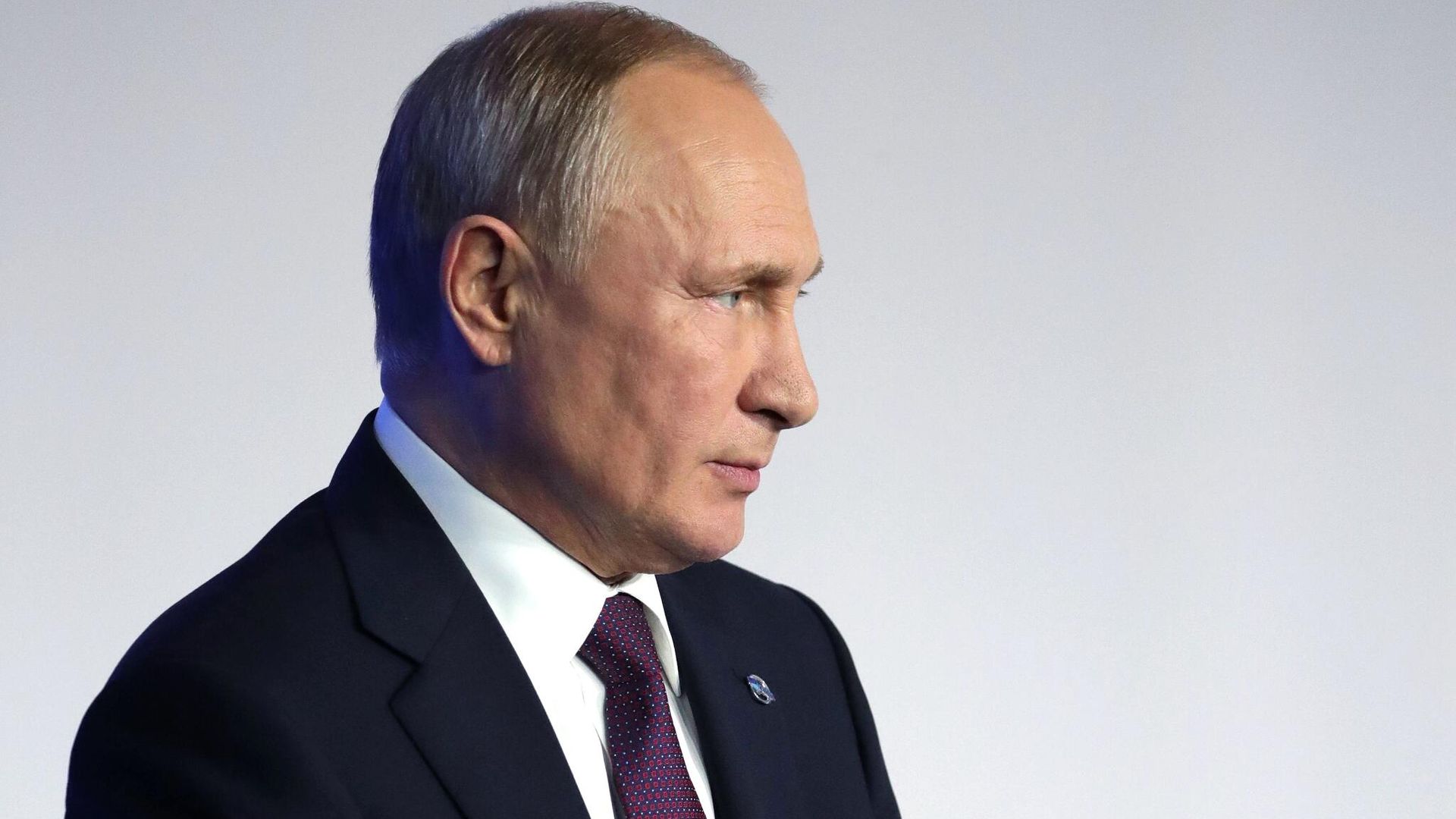 Президент РФ Владимир Путин выступает на пленарной сессии дискуссионного клуба Валдай - РИА Новости, 1920, 01.10.2025