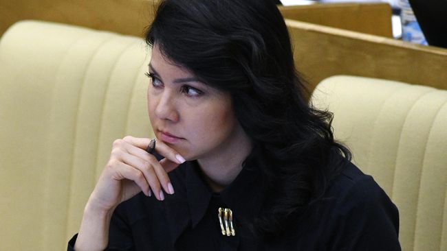 Член комитета Государственной Думы РФ по вопросам семьи, женщин и детей Инга Юмашева Член комитета Государственной Думы РФ по вопросам семьи, женщин и детей Инга Юмашева