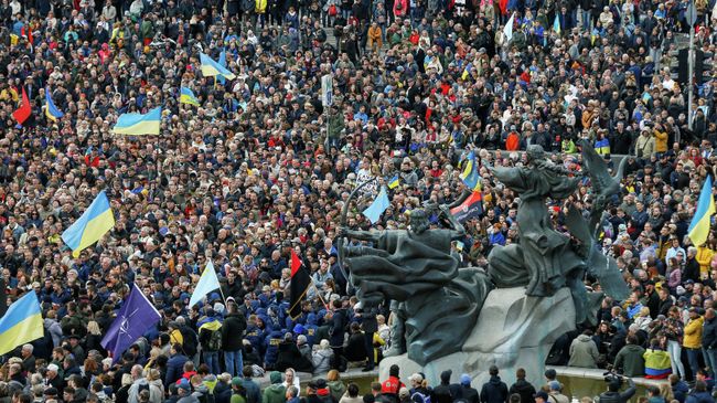 Митинг против формулы Штайнмайера в Киеве, Украина. 6 октября 2019 Митинг против формулы Штайнмайера в Киеве, Украина. 6 октября 2019