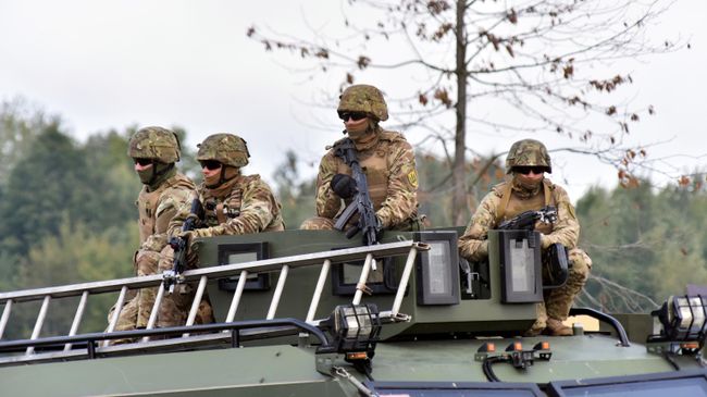 Украинские военные Украинские военные