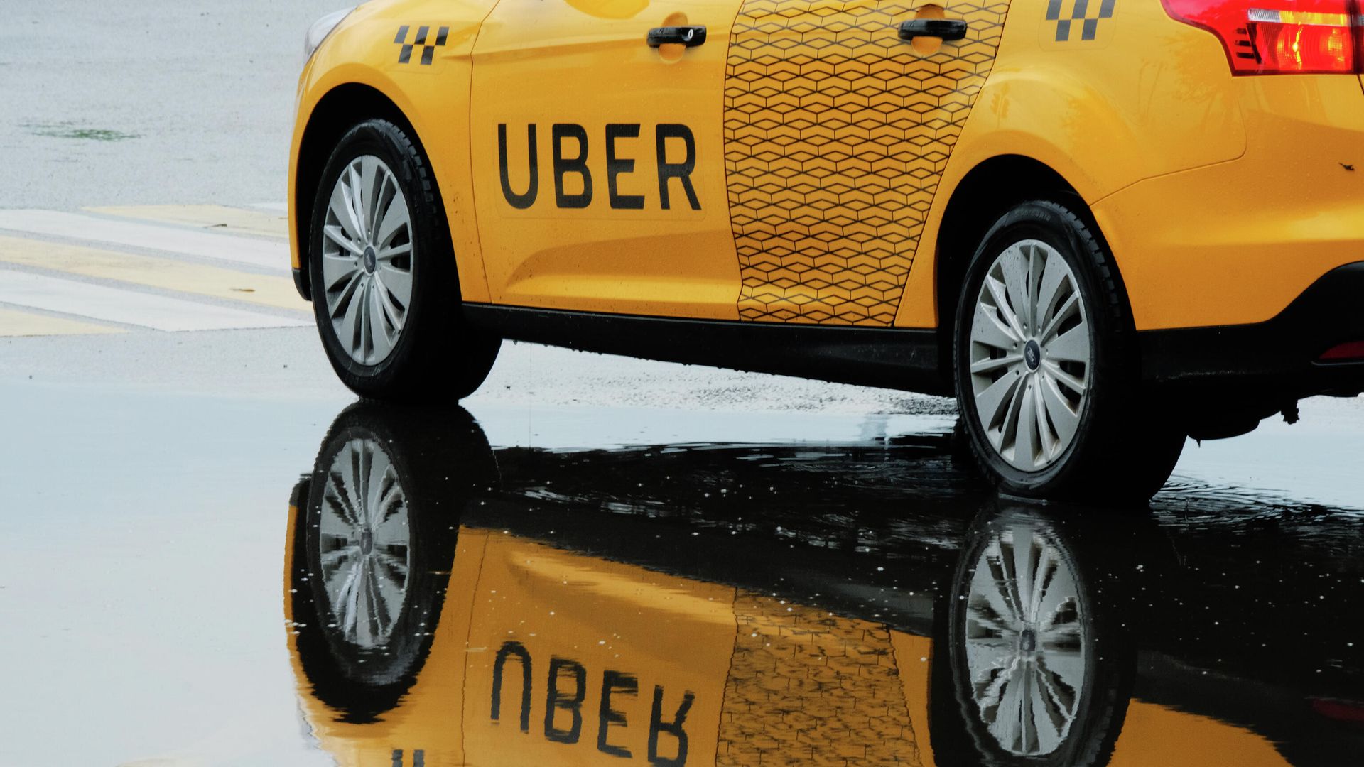Автомобиль службы такси Uber Автомобиль службы такси Uber - РИА Новости, 1920, 08.09.2022