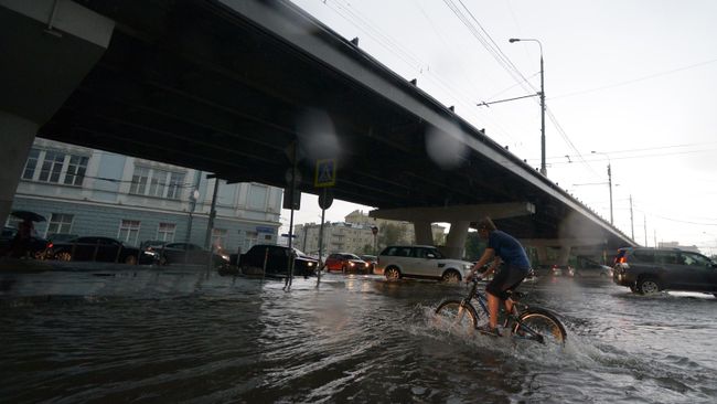 Сильный дождь в Москве Сильный дождь в Москве