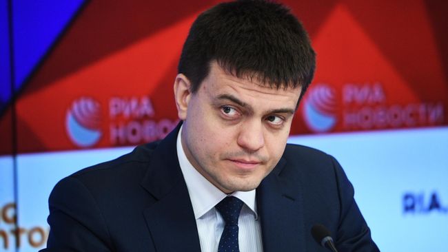 Министр науки и высшего образования Российской Федерации Михаил Котюков во время пресс-конференции о IX Всероссийском фестивале NAUKA 0+ Министр науки и высшего образования Российской Федерации Михаил Котюков во время пресс-конференции о IX Всероссийском фестивале NAUKA 0+