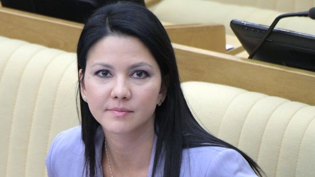 Депутат, член комитета Государственной Думы РФ по международным делам Инга Юмашева на пленарном заседании Государственной Думы РФ Депутат, член комитета Государственной Думы РФ по международным делам Инга Юмашева на пленарном заседании Государственной Думы РФ