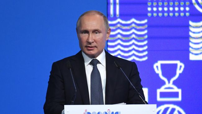 10 октября 2019. Президент РФ Владимир Путин выступает на пленарном заседании VIII Международного спортивного форума Россия - спортивная держава в Нижнем Новгороде.
