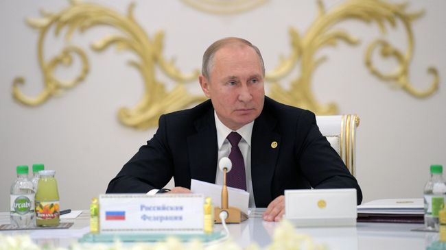 Президент РФ Владимир Путин на заседании Совета глав государств СНГ. 11 октября 2019