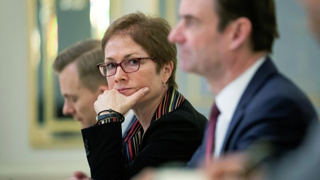 Посол США на Украине Мари Йованович на встрече с президентом Украины. 6 марта 2019 Посол США на Украине Мари Йованович на встрече с президентом Украины. 6 марта 2019