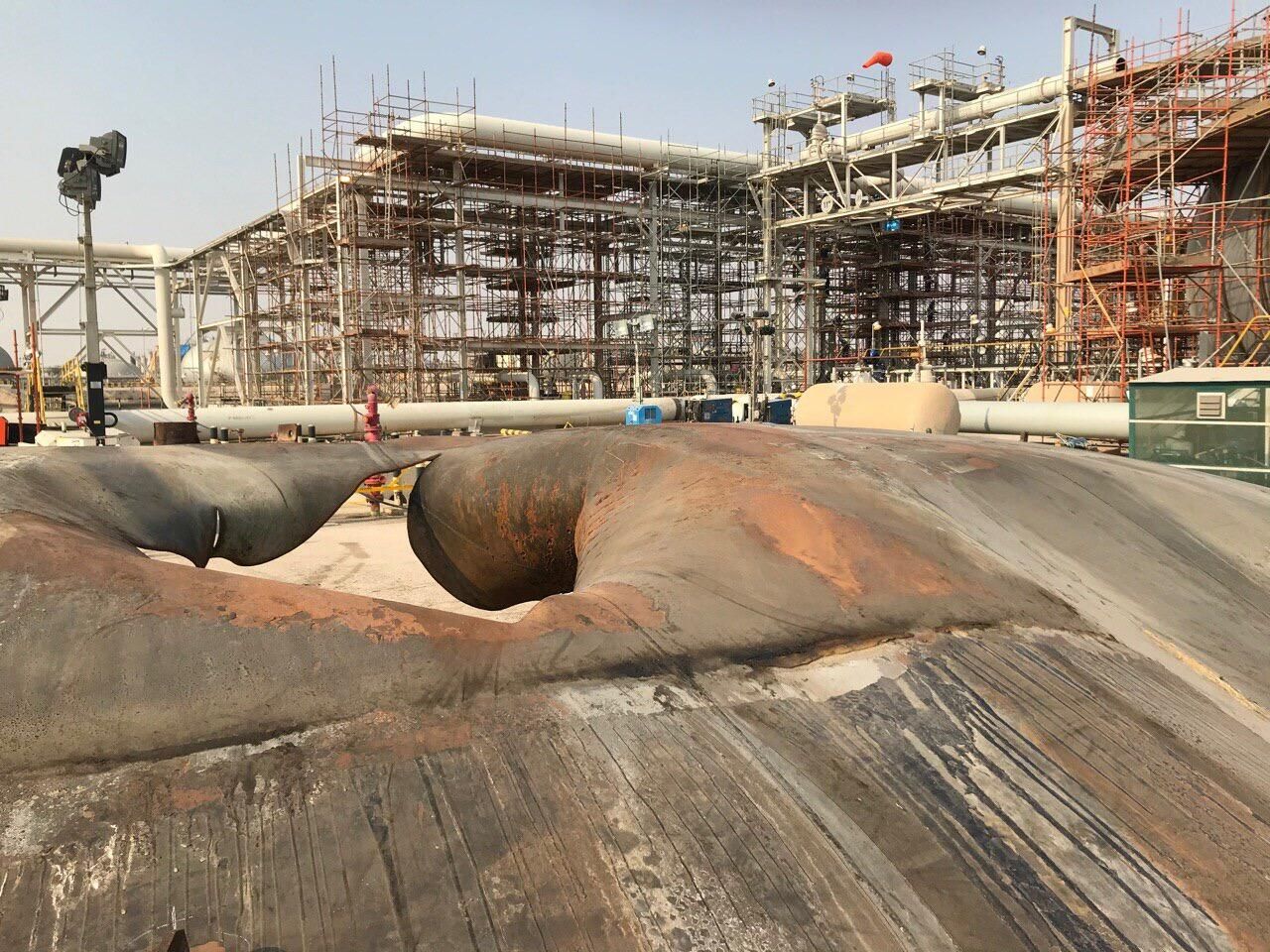 Поврежденные дронами нефтяные объекты Saudi Aramco в Саудовской Аравии - РИА Новости, 1920, 31.07.2026
