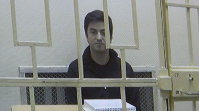 Экран видеосвязи с заместителем гендиректора Аэрофлота Владимиром Александровым, обвиняемым в крупном мошенничестве Экран видеосвязи с заместителем гендиректора Аэрофлота Владимиром Александровым, обвиняемым в крупном мошенничестве