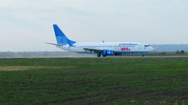 Самолет Boeing 737-800 авиакомпании Победа Самолет Boeing 737-800 авиакомпании Победа