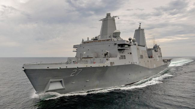 Корабль ВМС США USS Portland Корабль ВМС США USS Portland