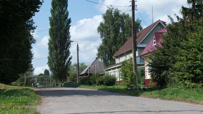 Одна из улиц в городе Чекалин Одна из улиц в городе Чекалин