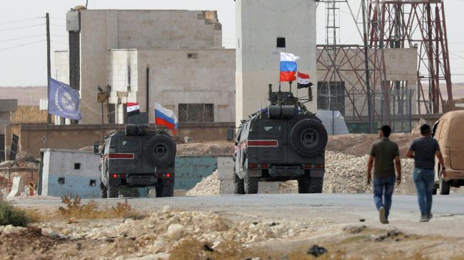Патруль российской военной полиции в Сирии Патруль российской военной полиции в Сирии