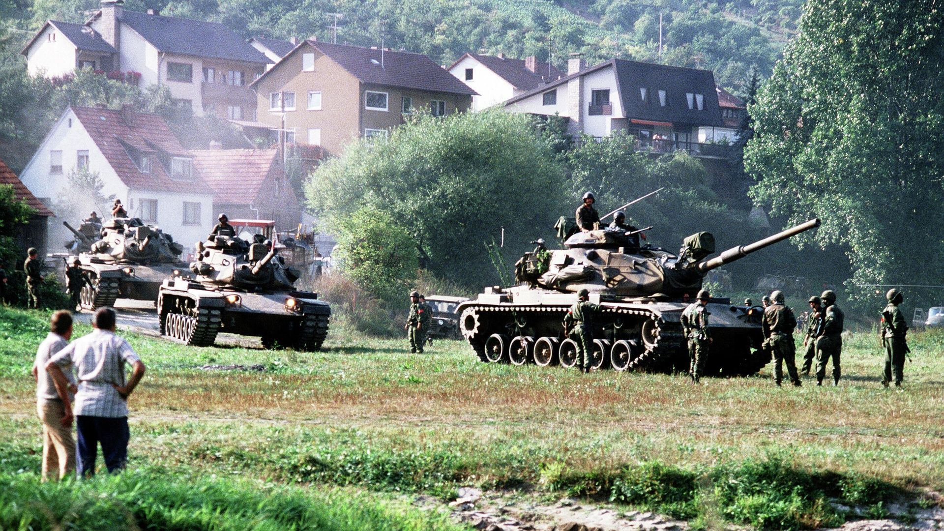 Американские танки во время учений REFORGER '82 в Западной Германии Американские танки во время учений REFORGER '82 в Западной Германии - РИА Новости, 1920, 14.05.2020