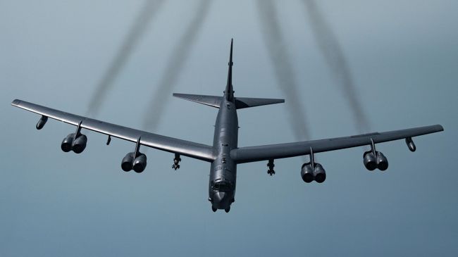Стратегический бомбардировщик B-52H Stratofortress ВВС США