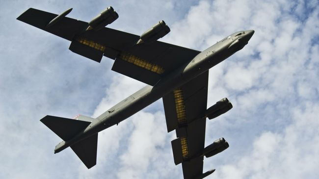 Самолет B-52H Stratofortress