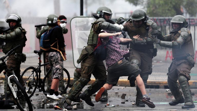 Массовые протесты в Чили Массовые протесты в Чили