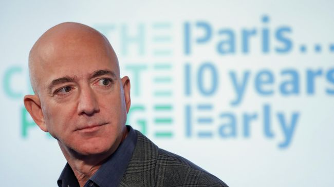 Генеральный директор Amazon Джефф Безос Генеральный директор Amazon Джефф Безос