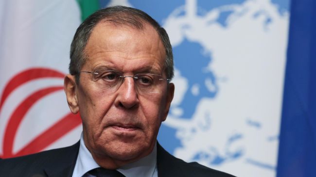 Глава МИД РФ Сергей Лавров во время пресс-конференции по итогам встречи министров иностранных дел астанинской тройки Глава МИД РФ Сергей Лавров во время пресс-конференции по итогам встречи министров иностранных дел астанинской тройки