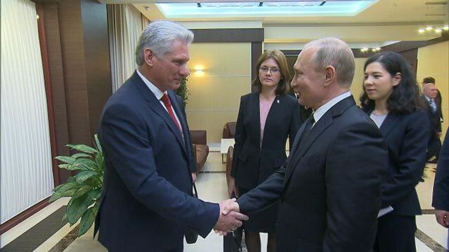 Владимир Путин принял приглашение навестить Кубу Владимир Путин принял приглашение навестить Кубу