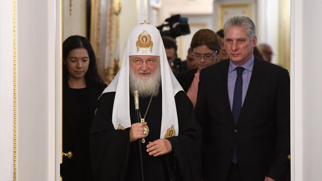 Патриарх Московский и всея Руси Кирилл и президент Кубы Мигель Диас Канель Бермудес во время встречи в Москве Патриарх Московский и всея Руси Кирилл и президент Кубы Мигель Диас Канель Бермудес во время встречи в Москве