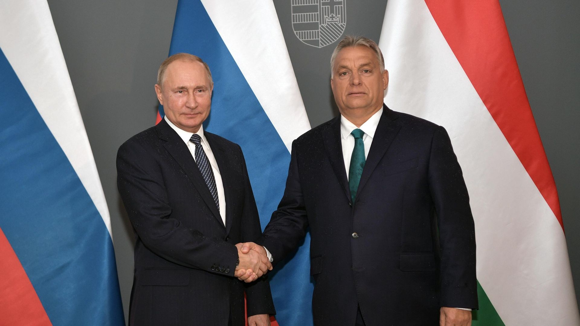 Президент России Владимир Путин и премьер-министр Венгрии Виктор Орбан Президент России Владимир Путин и премьер-министр Венгрии Виктор Орбан - РИА Новости, 1920, 11.10.2022