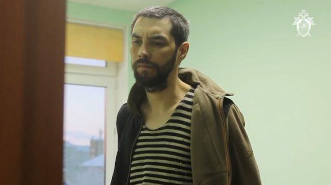 Кадры задержания подозреваемого в убийстве ребенка в Нарьян-Маре Кадры задержания подозреваемого в убийстве ребенка в Нарьян-Маре