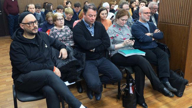 Режиссер Кирилл Серебренников на заседании в Мещанском суде Москвы Режиссер Кирилл Серебренников на заседании в Мещанском суде Москвы