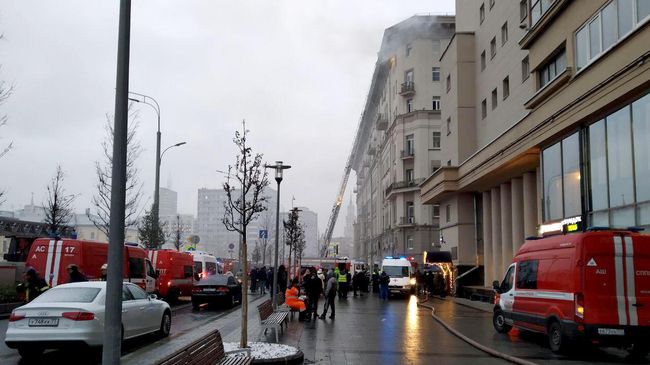 Пожар в жилом доме на Большой Сухаревской площади