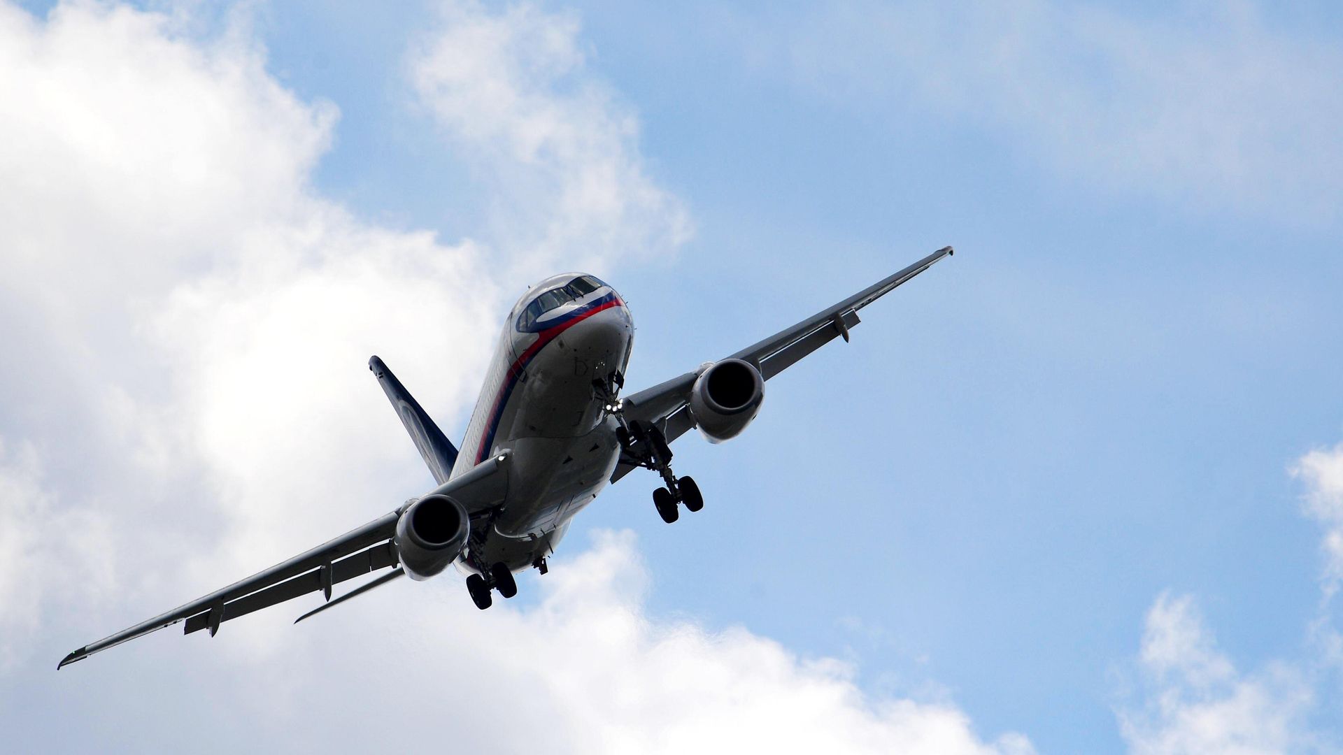 Самолет Sukhoi Superjet 100 Самолет Sukhoi Superjet 100 - РИА Новости, 1920, 12.07.2024