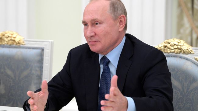 Президент РФ Владимир Путин проводит встречу с представителями движения студенческих отрядов Президент РФ Владимир Путин проводит встречу с представителями движения студенческих отрядов