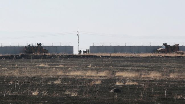 Совместный российско-турецкий патруль на северо-востоке Сирии Совместный российско-турецкий патруль на северо-востоке Сирии