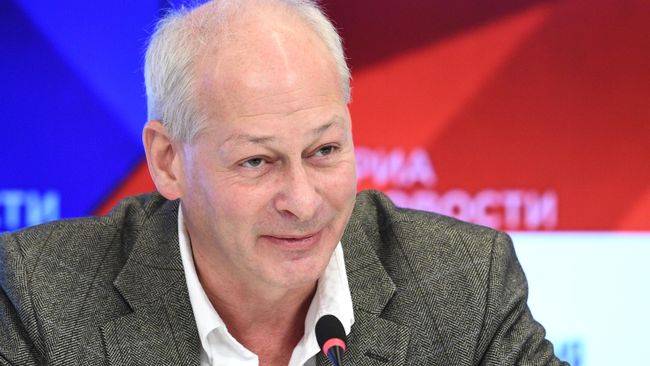 Заместитель министра цифрового развития, связи и массовых коммуникаций РФ Алексей Волин во время брифинга Заместитель министра цифрового развития, связи и массовых коммуникаций РФ Алексей Волин во время брифинга