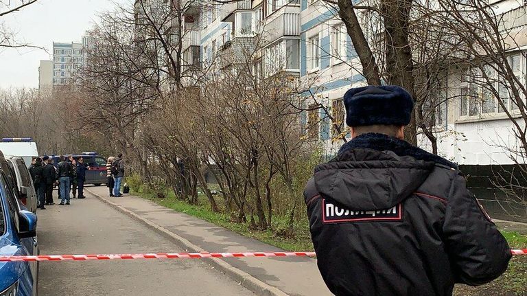 Обстановка на месте гибели женщины и малолетнего ребенка в Москве