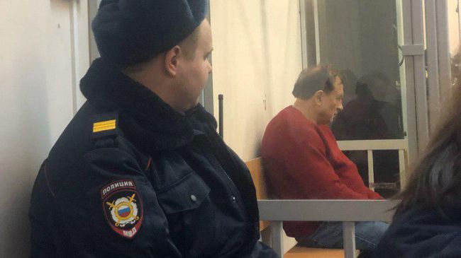 Доцент СПбГУ Олег Соколов, подозреваемый в убийстве аспирантки, на заседании Октябрьского районного суда Санкт-Петербурга Доцент СПбГУ Олег Соколов, подозреваемый в убийстве аспирантки, на заседании Октябрьского районного суда Санкт-Петербурга