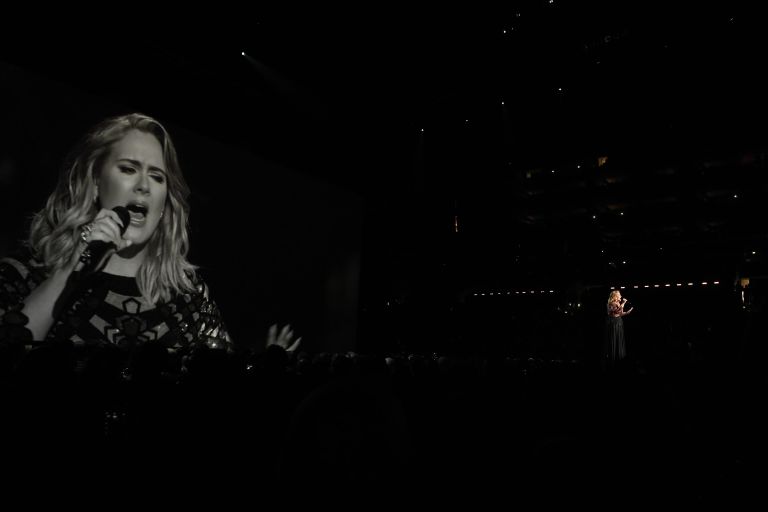 Британская певица Адель выступает на 59-й ежегодной премии Grammy music Awards 12 февраля 2017 года Британская певица Адель выступает на 59-й ежегодной премии Grammy music Awards 12 февраля 2017 года