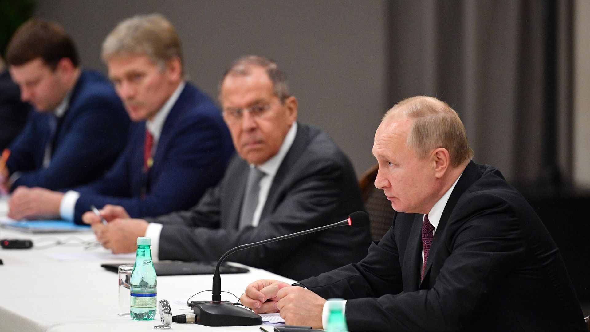 Президент России Владимир Путин во время встречи с председателем Китайской Народной Республики Си Цзиньпинем в рамках саммита БРИКС Президент России Владимир Путин во время встречи с председателем Китайской Народной Республики Си Цзиньпинем в рамках саммита БРИКС - РИА Новости, 1920, 28.05.2023