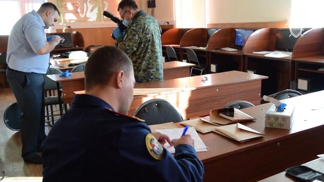 Следственные действия в учебном помещении Амурского колледжа строительства и жилищно-коммунального хозяйства в Благовещенске Следственные действия в учебном помещении Амурского колледжа строительства и жилищно-коммунального хозяйства в Благовещенске
