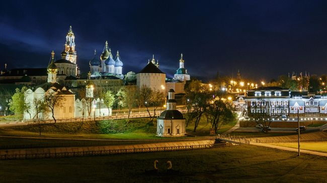 Троице-Сергиева лавра Троице-Сергиева лавра