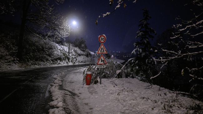 Снегопад на юго-востоке Франции. 15 ноября 2019 Снегопад на юго-востоке Франции. 15 ноября 2019