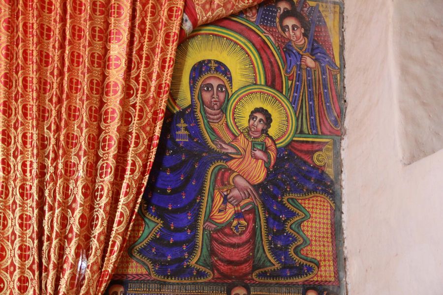 Икона в храме Девы Марии Сионской. Аксум Икона в храме Девы Марии Сионской. Аксум
