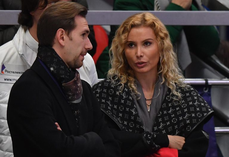 Даниил Глейхенгауз и тренер Этери Тутберидзе Даниил Глейхенгауз и тренер Этери Тутберидзе