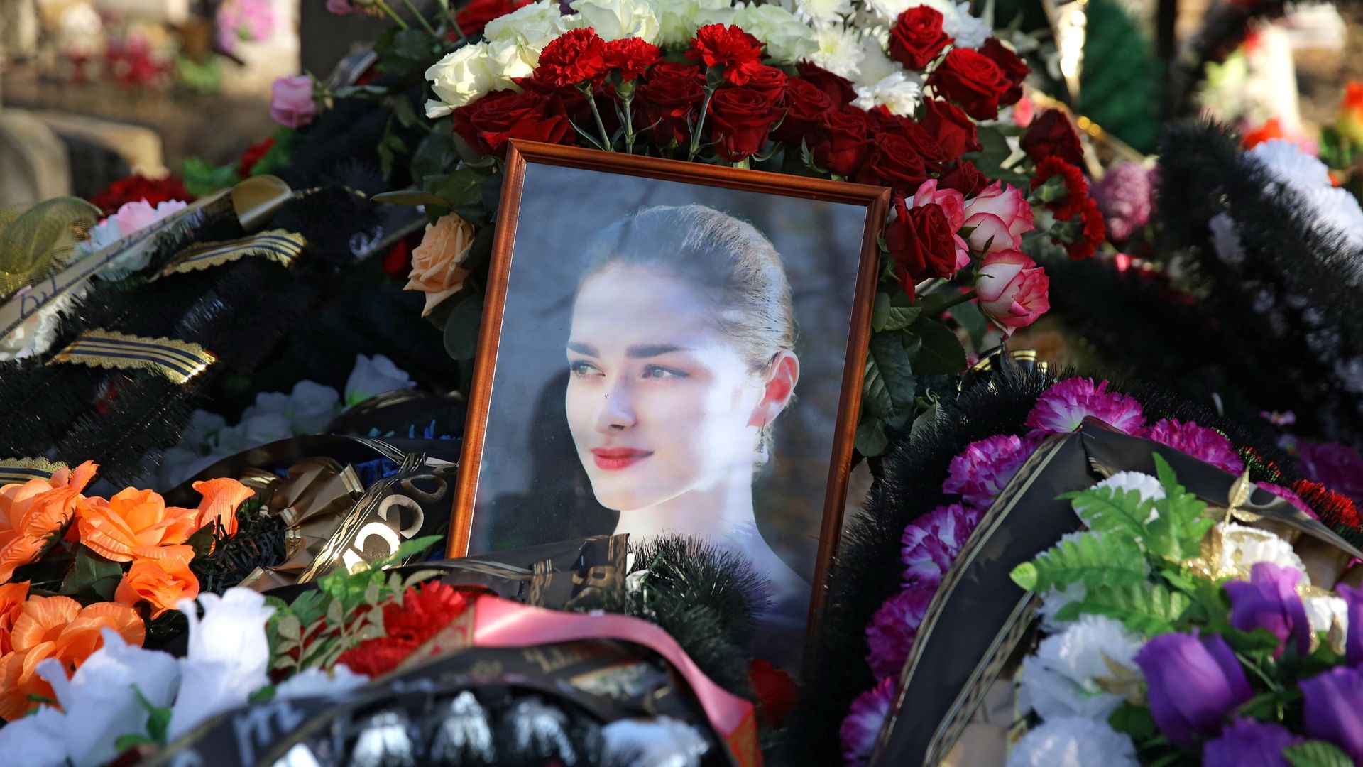 Могила аспирантки СПбГУ Анастасии Ещенко Могила аспирантки СПбГУ Анастасии Ещенко - РИА Новости, 1920, 12.10.2020