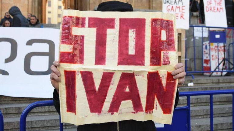 Участники акции протеста в Тбилиси против правящих властей. 17 ноября 2019 Участники акции протеста в Тбилиси против правящих властей. 17 ноября 2019