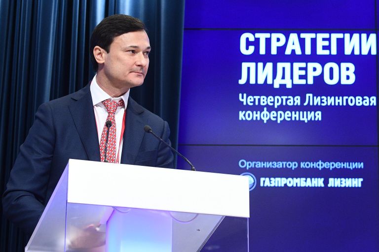 Генеральный директор Газпромбанк Лизинг Максим Агаджанов во время 4-й Лизинговой конференции Стратегии лидеров. Борьба за новые рынки