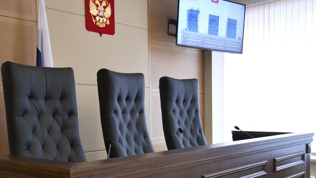 Кресла для судей в зале заседаний Кресла для судей в зале заседаний