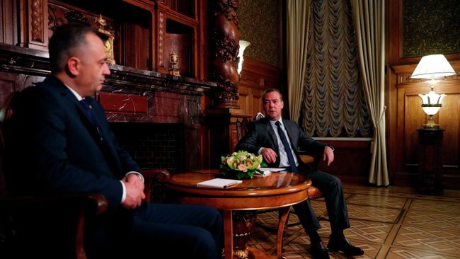 Председатель правительства РФ Дмитрий Медведев и премьер-министр Молдавии Ион Кику во время встречи Председатель правительства РФ Дмитрий Медведев и премьер-министр Молдавии Ион Кику во время встречи