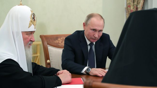 Президент РФ В. Путин встретился с патриархом Московским и всея Руси Кириллом и патриархом Иерусалимским Феофилом III Президент РФ В. Путин встретился с патриархом Московским и всея Руси Кириллом и патриархом Иерусалимским Феофилом III